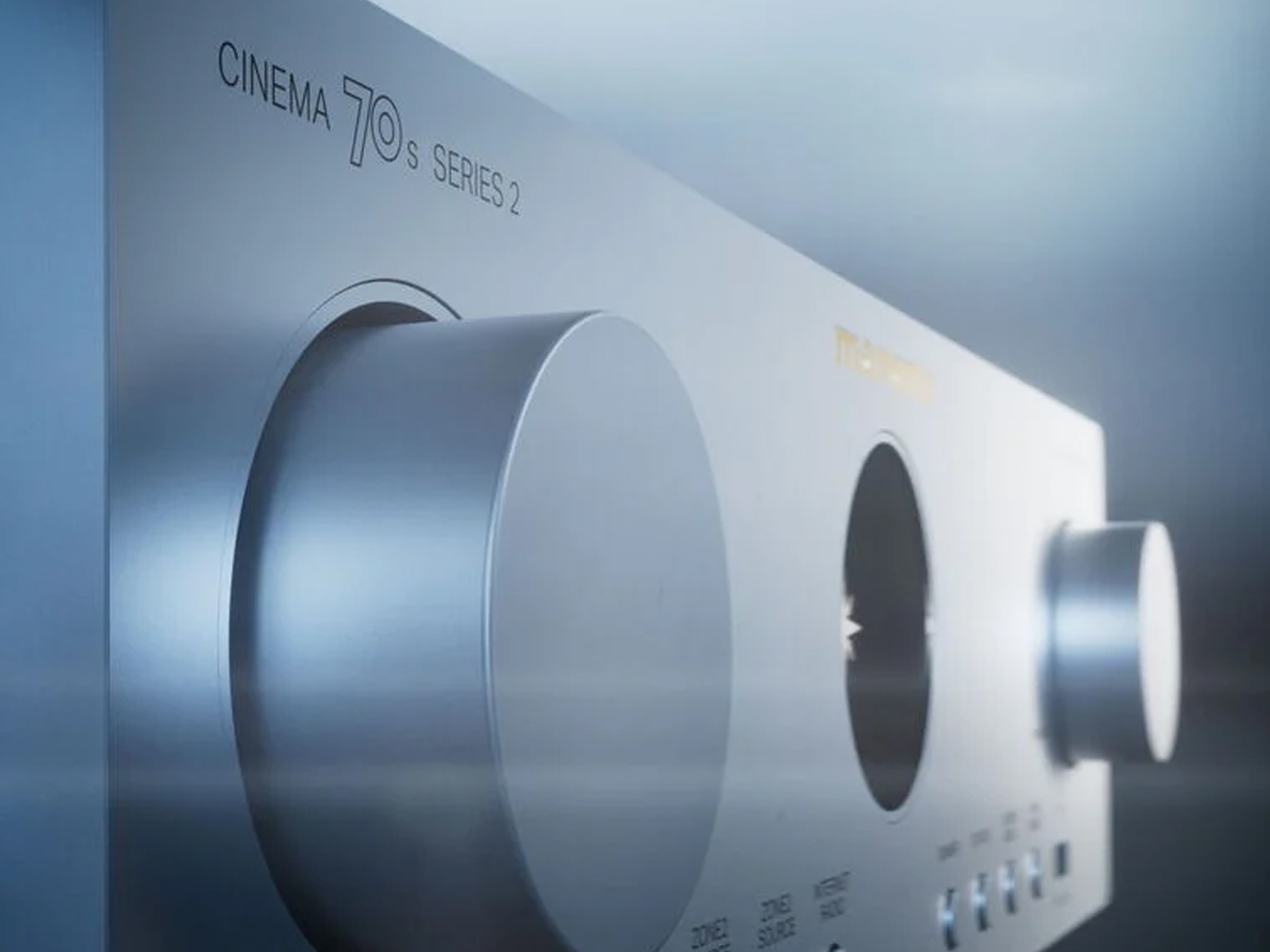 Marantz CINEMA 70s Series 2 7.2-kanavainen AV-vahvistin hopeana