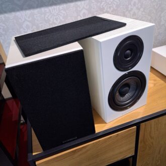 Wharfedale DIAMOND 12.2 jalustakaiutinpari, valkoinen tammi