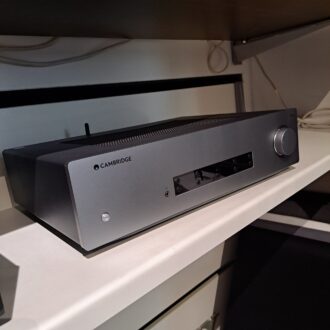Cambridge Audio CXA81 Mk II harmaa