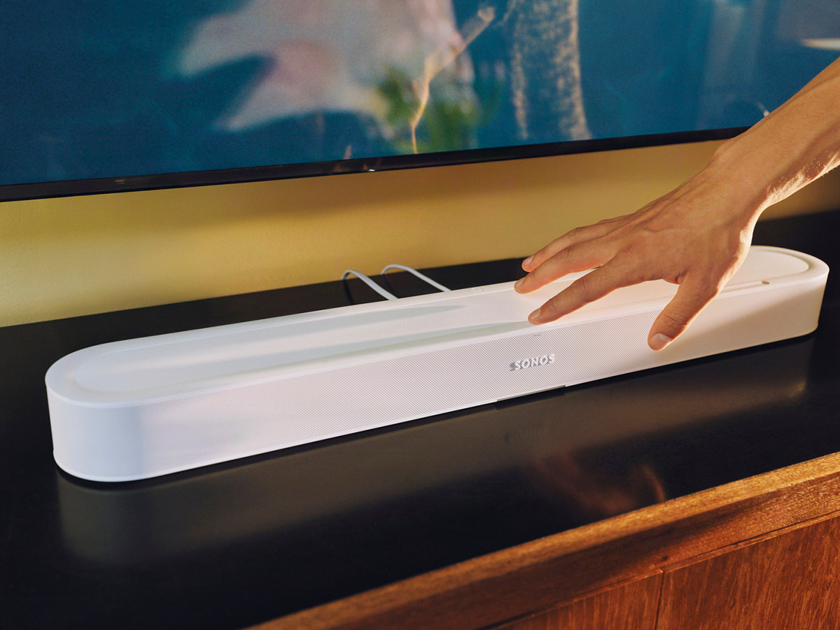 Sonos Beam Ultra 7.1.2 Dolby Atmos soundbar television alla